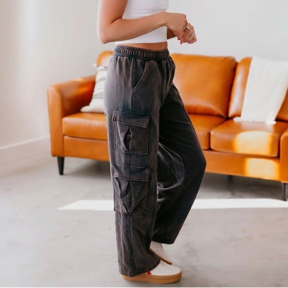 Oli & Hali Cargo Sweatpants Wide Leg Distressed Wash Size M - Picture 2 of 8